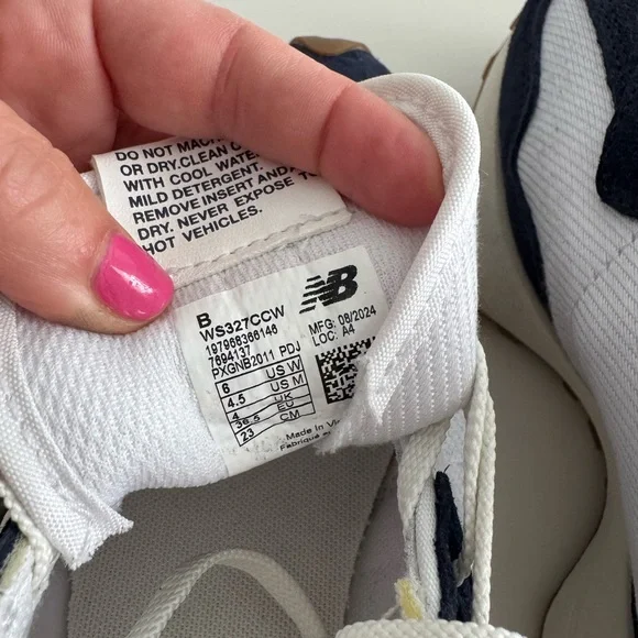 New Balance 327 Women's Sneakers - Navy, Light Blue, White size 6 - Picture 5 of 6